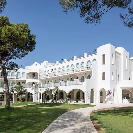 Otel Falkensteiner Capo Boi Villasimius
