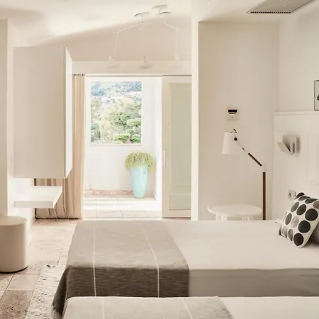 Hotel Falkensteiner Capo Boi 5*