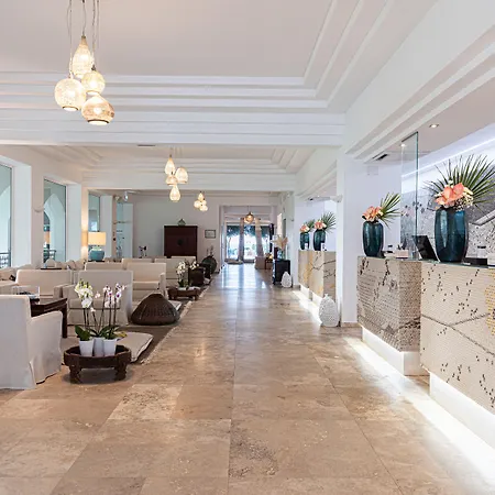 Отель Falkensteiner Capo Boi Вилласимиус