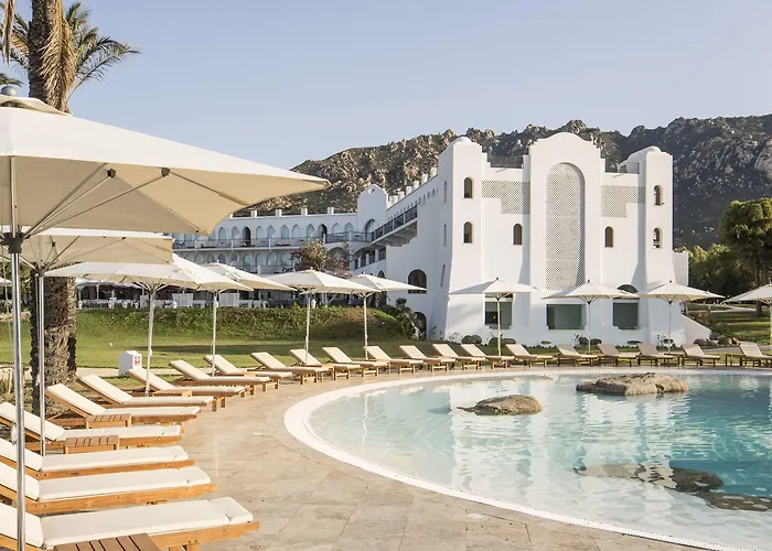 Otel Falkensteiner Capo Boi Villasimius